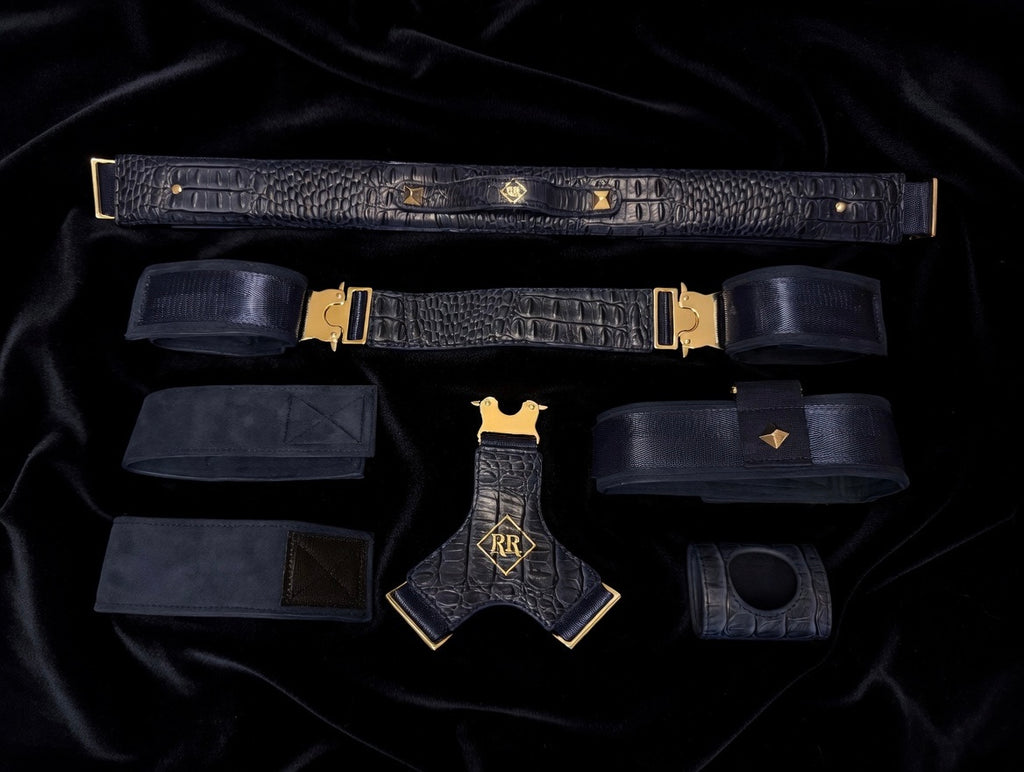 Crocodile Leather Spreader Bar
